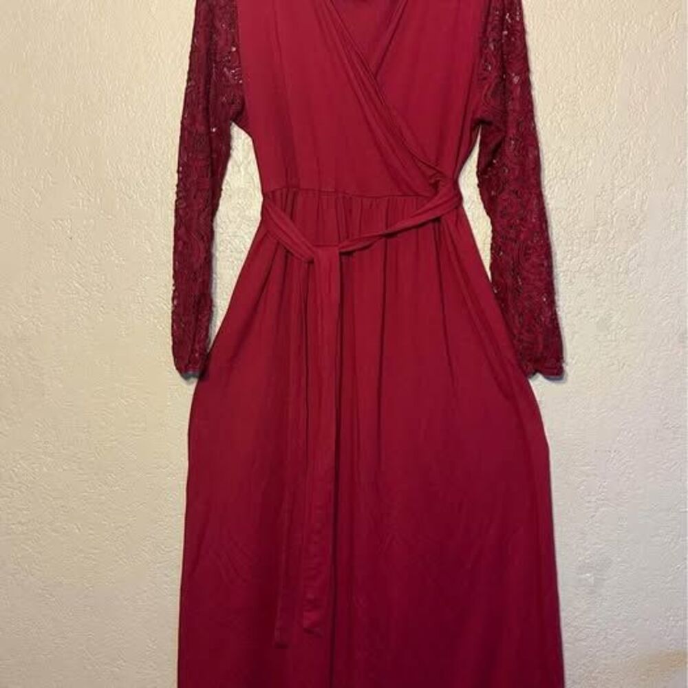 Women’s Red Long Lace Sleeves Dress